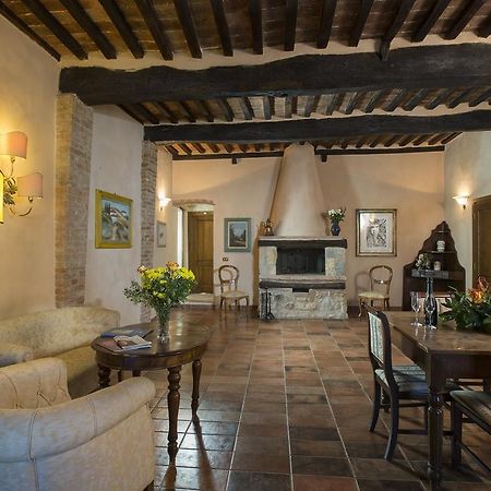 Camere Dentro Il Castello Monteriggioni Exteriör bild
